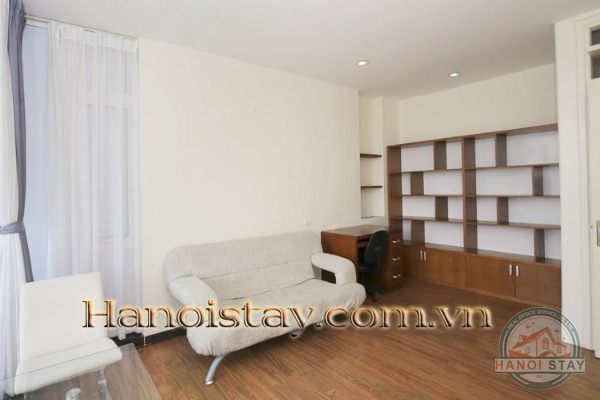 *Enjoy living in the ultimate Lake View 03 Bedroom Apartment rental in Quang An street, Tay Ho* 26