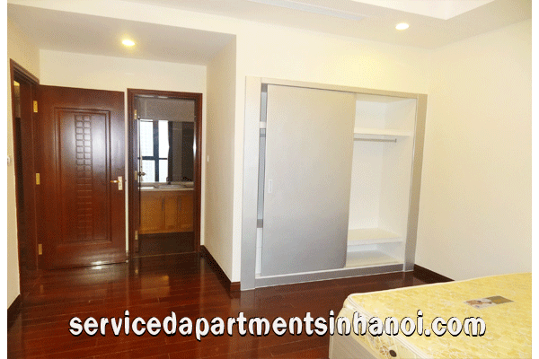 European style Two bedroom Apartment for rent in R1 Tower, Vinhomes Royal City 6