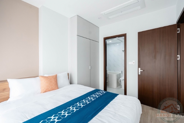 Experience Comfort: Balcony & Deluxe 2BR Apartment in Nui Truc Area, Ba Dinh 19