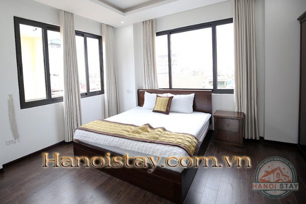 *Experience super bright 2 bedroom apartment rental in Xuan Dieu street, Tay Ho* 10