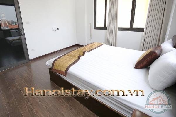 *Experience super bright 2 bedroom apartment rental in Xuan Dieu street, Tay Ho* 16