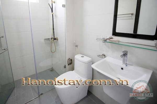 *Experience super bright 2 bedroom apartment rental in Xuan Dieu street, Tay Ho* 17
