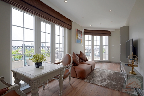 Experience Upscale Living: 1BR Apartment with Expansive Balcony by Vincom Center 2