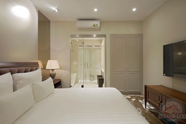 Experience Upscale Living: 1BR Apartment with Expansive Balcony by Vincom Center 5