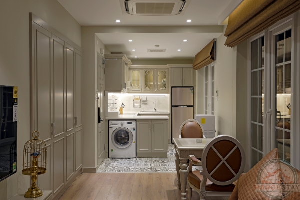 Experience Upscale Living: 1BR Apartment with Expansive Balcony by Vincom Center 6