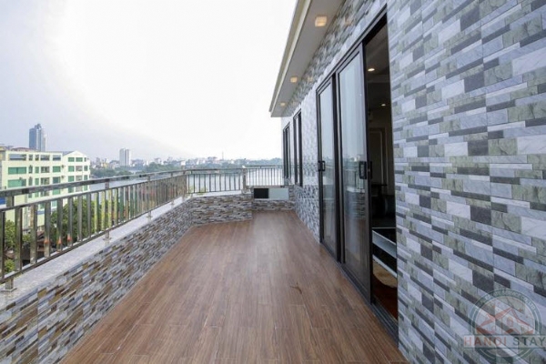 *Extensive balcony, magnificent, sun-soaked Apartment for rent in Yen Phu Area, Tay Ho* 3