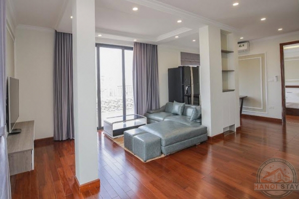 *Extensive balcony, magnificent, sun-soaked Apartment for rent in Yen Phu Area, Tay Ho* 7