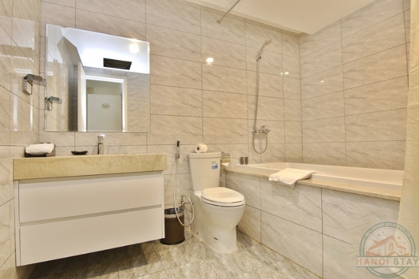 *Extravagant Apartment for rent near Ly Thuong Kiet street, Hoan Kiem* 9