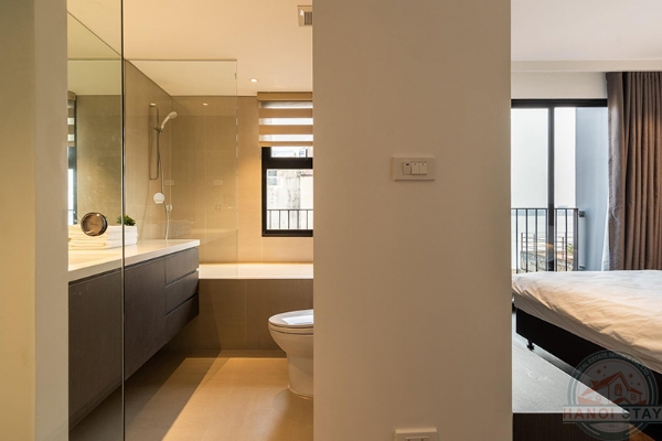 *Fabulous 2 Bedroom Serviced Apartment for rent in Tay Ho, Close to the Lake* 3