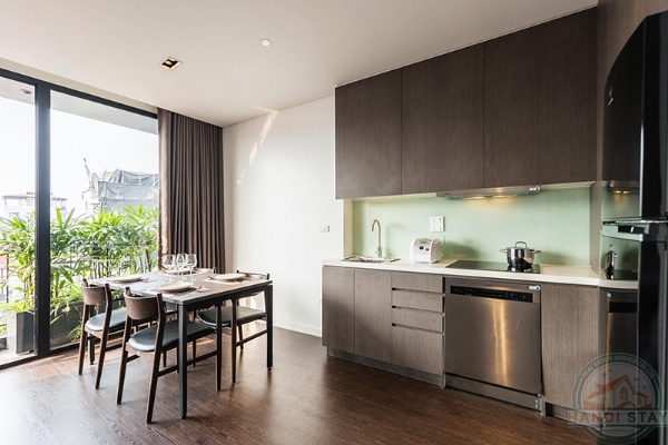*Fabulous 2 Bedroom Serviced Apartment for rent in Tay Ho, Close to the Lake* 5