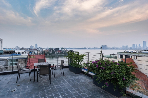 *Fabulous 2 Bedroom Serviced Apartment for rent in Tay Ho, Close to the Lake* 9