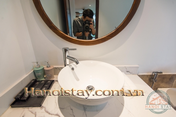 *Fantastically contemporary Serviced Apartment Rental in Linh Lang str, Ba Dinh, walking to Lotte Tower* 14