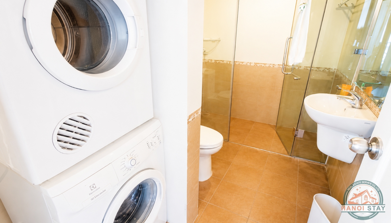 Fascinating 3 bedrooms Duplex Apartment near Phan Huy Chu str, Hoan Kiem District 11