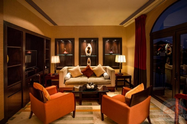 For Rent: Island Villa on West Lake | 3BR, 2BA | 173m² 7