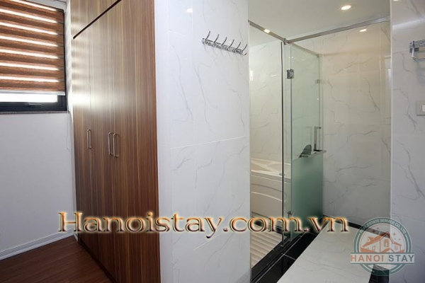 *Four-bedroom luxury apartment for rent in Tay Ho for large families, Close to Somerset West Point* 15