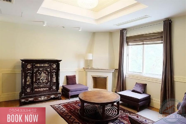 French Style 03 Bedroom Apartment for rent near Tran Hung Dao street, Hoan Kiem 2