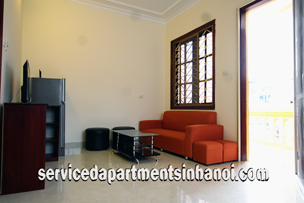 Full of light Apartment For Rent in Ba Dinh district, Cheap Price 1