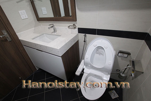 Full of Light Two Bedroom Property Rental in Tay Ho, Close to Oriental Palace 3