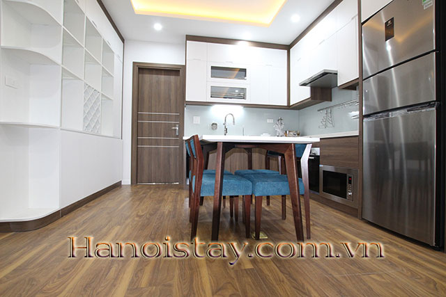Full of Light Two Bedroom Property Rental in Tay Ho, Close to Oriental Palace 5