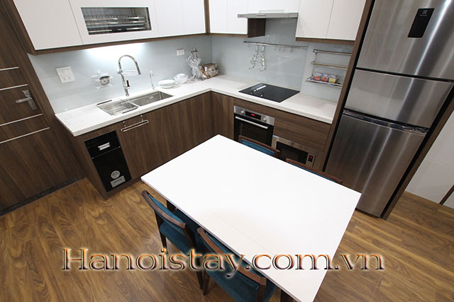 Full of Light Two Bedroom Property Rental in Tay Ho, Close to Oriental Palace 7