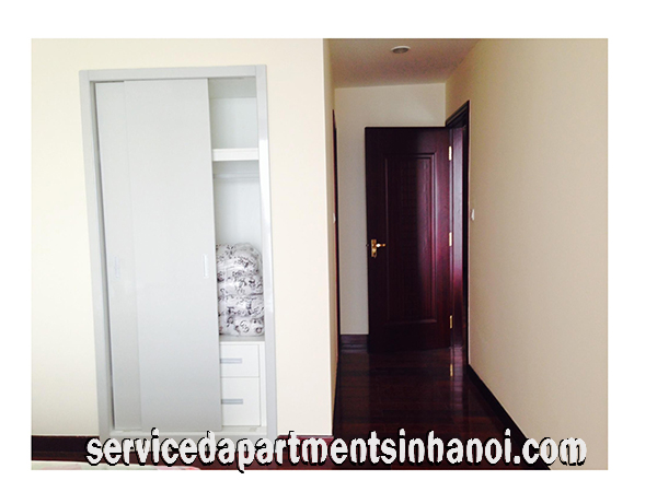 Fully furnished and Ready to move in two bedroom apartment in VInhomes Royal City 9