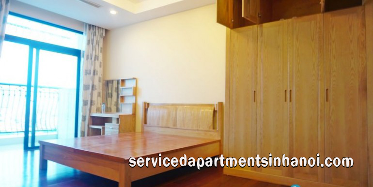 Fully furnished Three Bedrooms Apartment in R4, Vinhomes Royal City 12