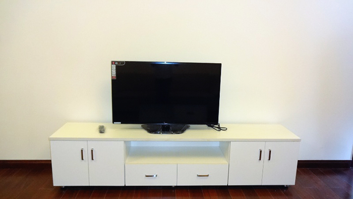 Fully furnished Two bedroom Apartment for rent in R1, Royal City Vinhomes, Reasonable price 2