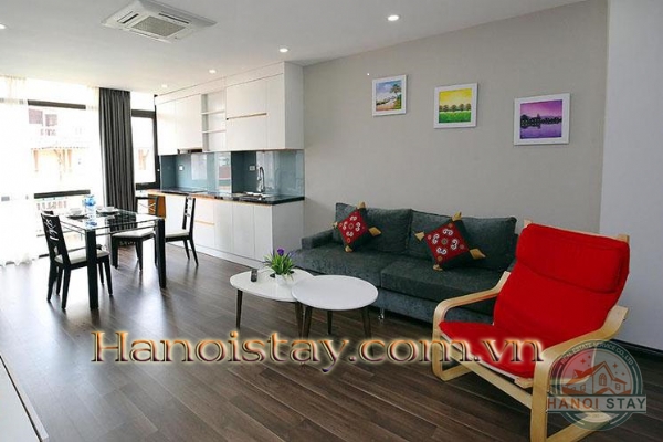 *Good price with Modern 2 Bedroom Apartment Rental in Xuan Dieu str, Tay Ho* 1