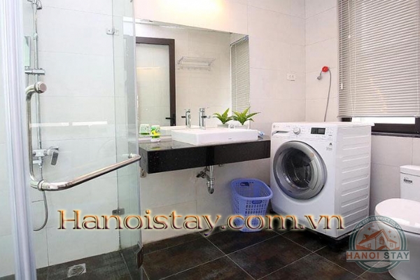 *Good price with Modern 2 Bedroom Apartment Rental in Xuan Dieu str, Tay Ho* 9