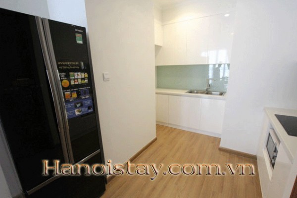 Good Size and Airy Three Bedroom Apartment Rental in HongKong Tower Building, Dong Da 4