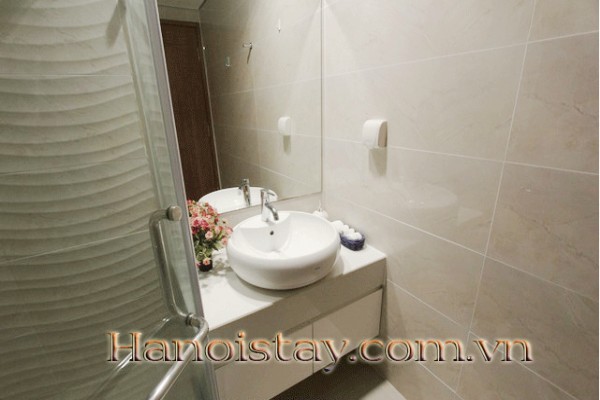 Good Size and Airy Three Bedroom Apartment Rental in HongKong Tower Building, Dong Da 1