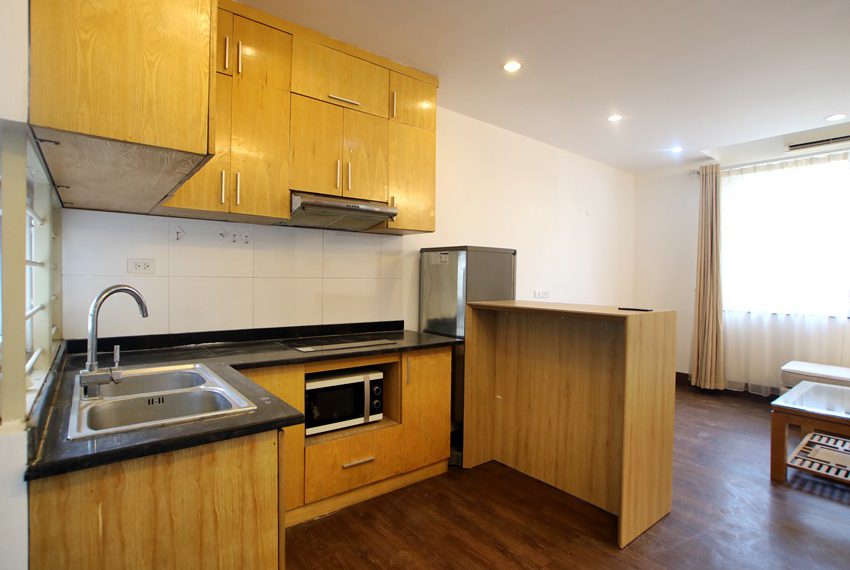 Good Size One Bedroom Apartment Rental in Au Co street, Tay Ho 5