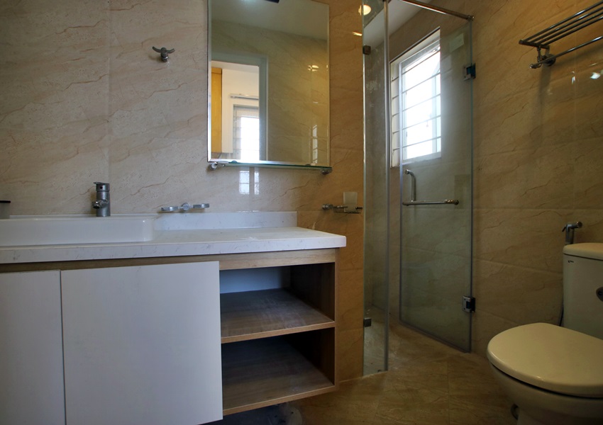 Good Size One Bedroom Apartment Rental in Au Co street, Tay Ho 7