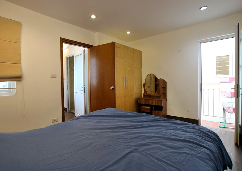 Good Size One Bedroom Apartment Rental in Au Co street, Tay Ho 8
