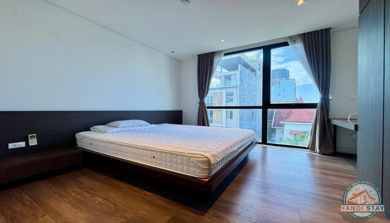 Gorgeous 02 Bedroom Apartment for rent in To Ngoc Van str, Tay Ho 5