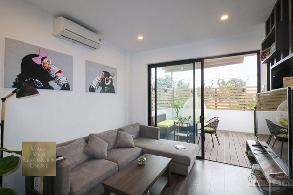 *Gorgeous 02 Bedroom Apartment Rental with Beautiful Balcony in Hoan Kiem, near Hanoi Opera House* 3