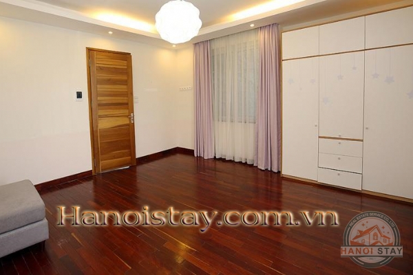 *Gorgeous 3 Bedroom Apartment Rental in Dang Thai Mai area, Tay Ho, Magnificent View* 10