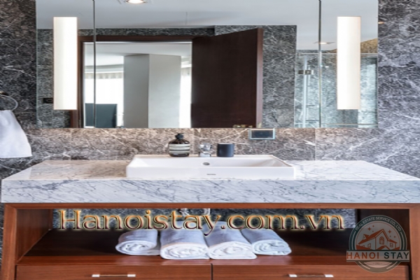 *Gorgeous Luxury 2 Bedroom Serviced Apartment For Rent in Truc Bach Area, Ba Dinh* 6