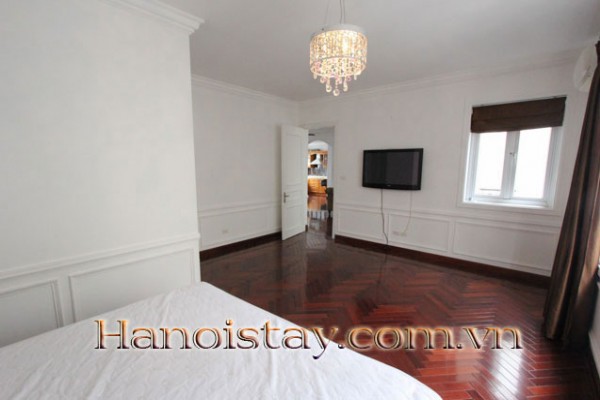 GORGEOUS PEACEFUL APARTMENT IN TAY HO// 2BR// SERVICES INCLUDED 8