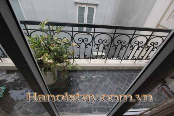 GORGEOUS PEACEFUL APARTMENT IN TAY HO// 2BR// SERVICES INCLUDED 12