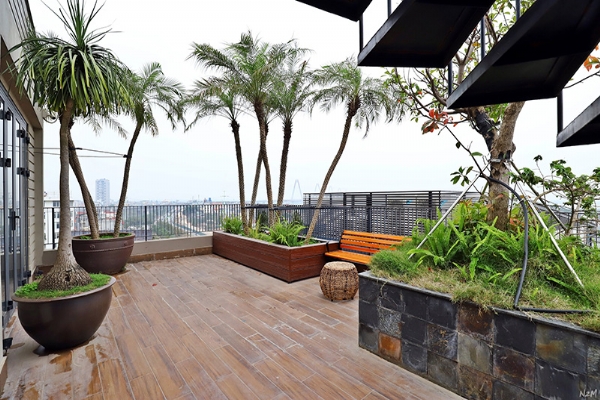 *Great Balcony!Great Views! Great Amenities! Enjoyable Duplex 02 Br apartment in Tay Ho*