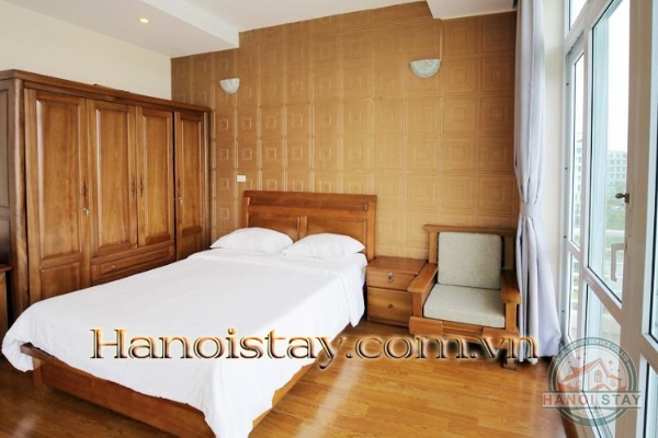 *Great Lake View Apartment For Rent in Yen Phu str, Tay Ho at a reasonable cost* 5