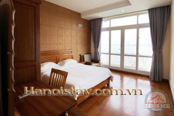 *Great Lake View Apartment For Rent in Yen Phu str, Tay Ho at a reasonable cost* 6