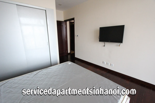 Great View Two bedroom Apartment Rental in R4 Building, Vinhomes Royal City 10