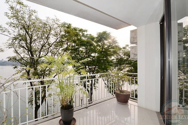High Quality serviced apartment in Truc Bach, Lake view, Small balcony 4