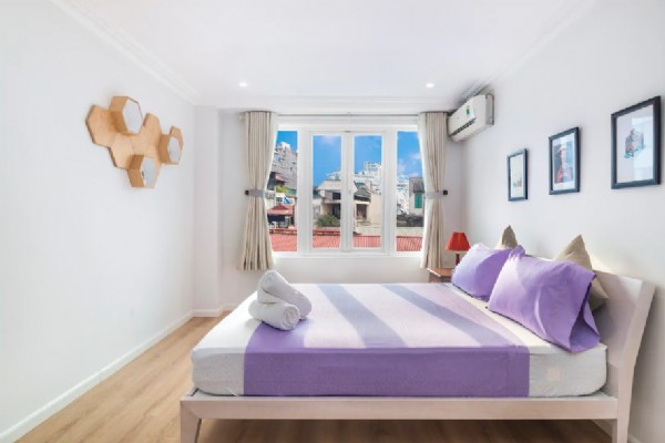 High Quality two bedroom apartment for rent in center of Hoan Kiem district 1