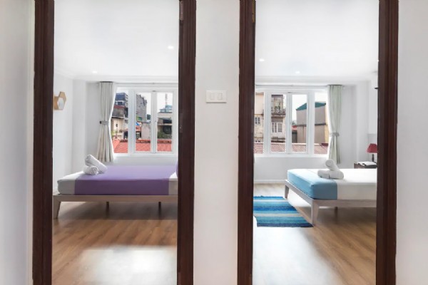 High Quality two bedroom apartment for rent in center of Hoan Kiem district 5