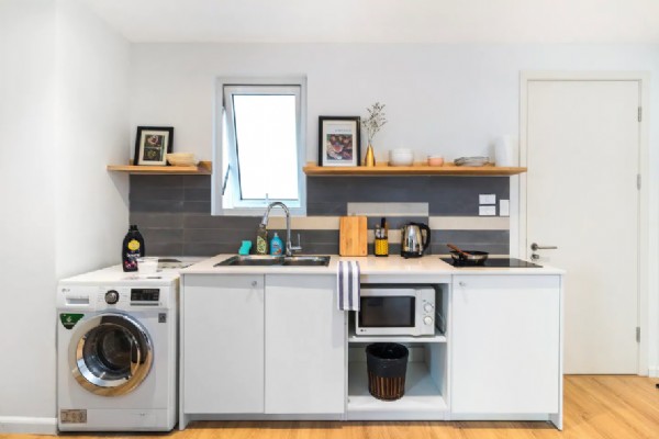 High Quality two bedroom apartment for rent in center of Hoan Kiem district 11