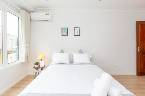 High Quality two bedroom apartment for rent in center of Hoan Kiem district 2