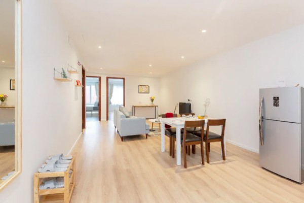 High Quality two bedroom apartment for rent in center of Hoan Kiem district 7